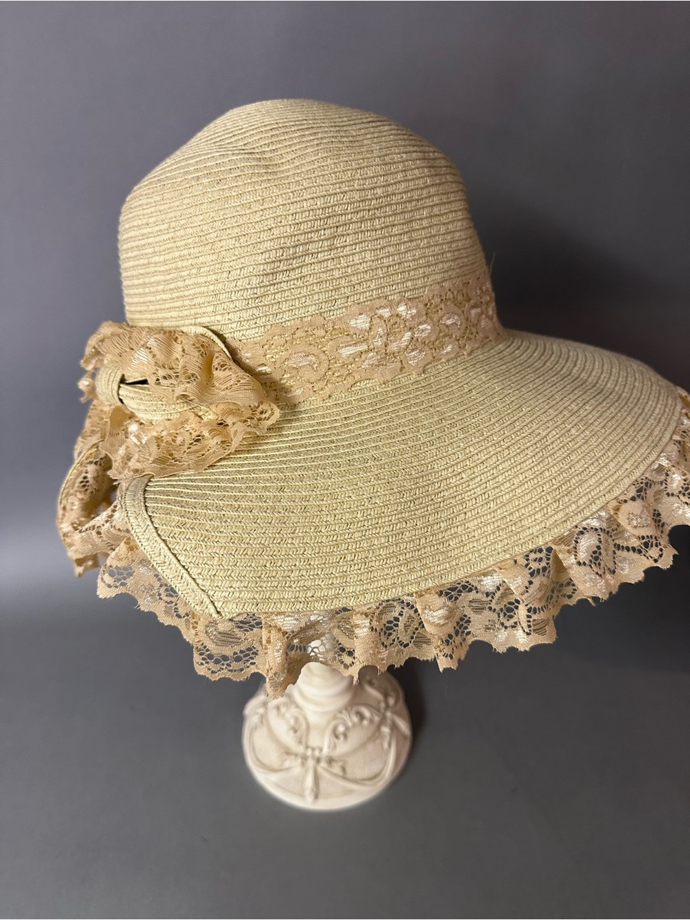 Classic Lace-Trim Straw Sun Garden Party Hat NWOT